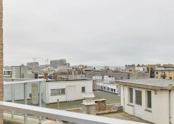 Lecomte - Beachside Escape 111 * Oostende