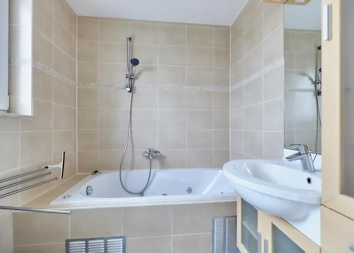 Appartement Lecomte - Beachside Escape 111